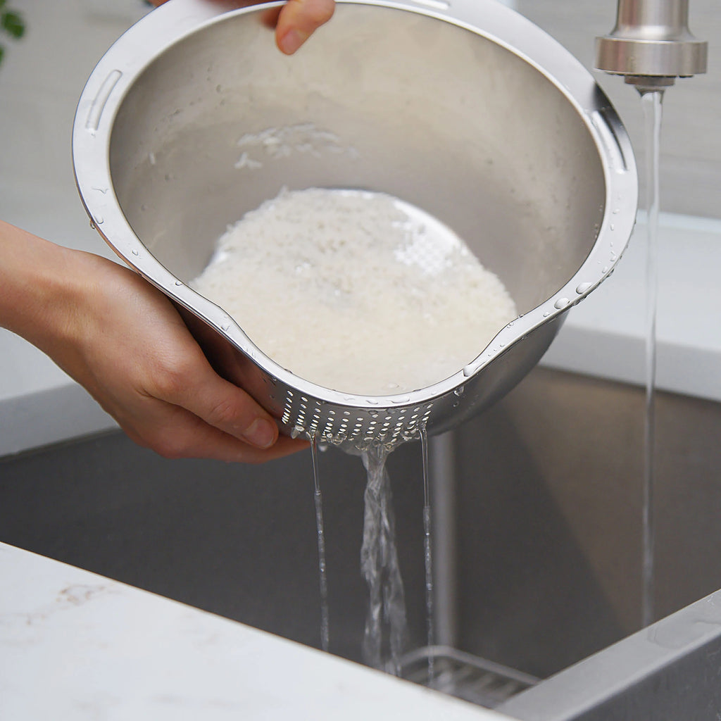 Using Colander For Rice Professional Rice Washer, Colander, and Strainer | Kitchen Utensils ...